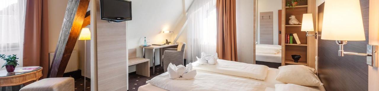 Hessischer Hof Ober-Ramstadt Екстер'єр фото