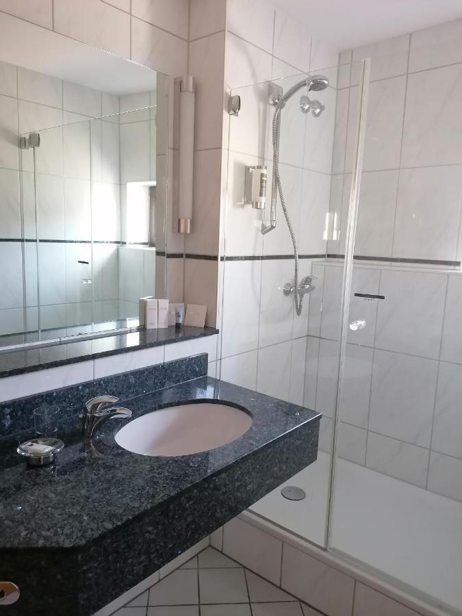 Hessischer Hof Ober-Ramstadt Екстер'єр фото